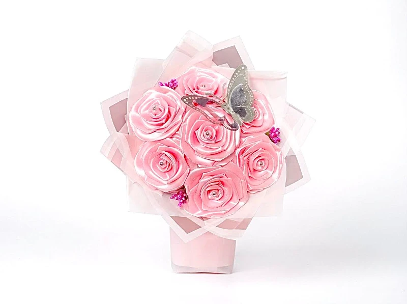 Ramo de 7 rosas 12 Zelle